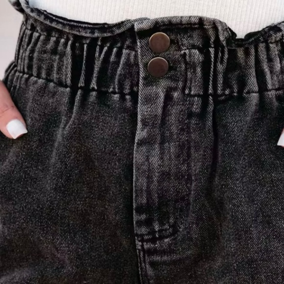 Turner High Rise Vintage Wash Denim Shorts in Faded Black - Picture 2 of 6